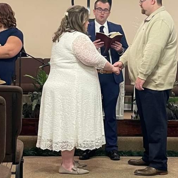 Plus Size Wedding Dress Size 3X (22/24) - Picture 3 of 3